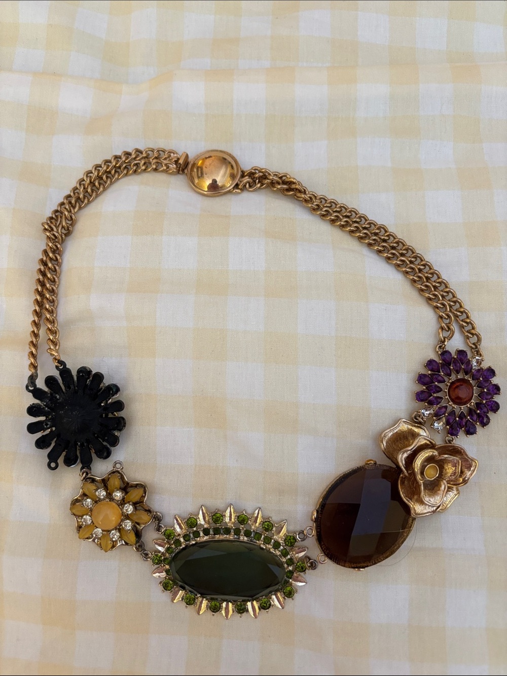 Vintage banana republic statement piece. Beautiful stones, nothing missing.